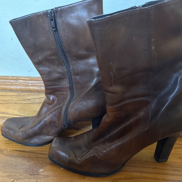 Nine West boots - Picture 2 of 6